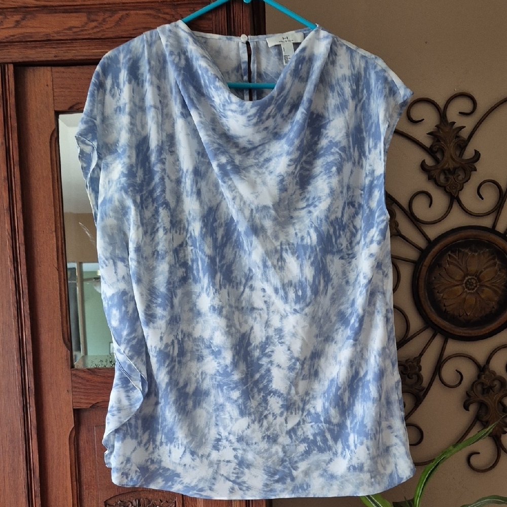 3for$20 Bundle Sale Halston Heritage Blue and White Relaxed Blouse